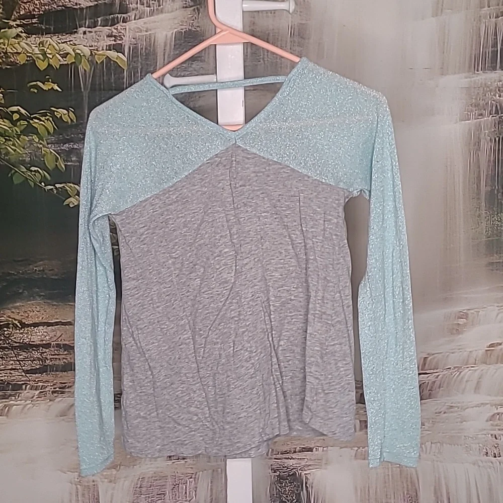 Justice Girls 12 sparkly sequin color changing unicorn teal shirt